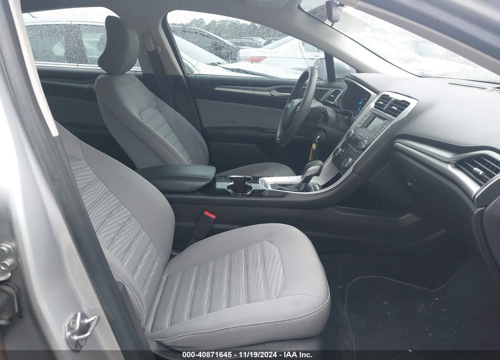 2016 FORD FUSION S VIN: 3FA6P0G77GR323065