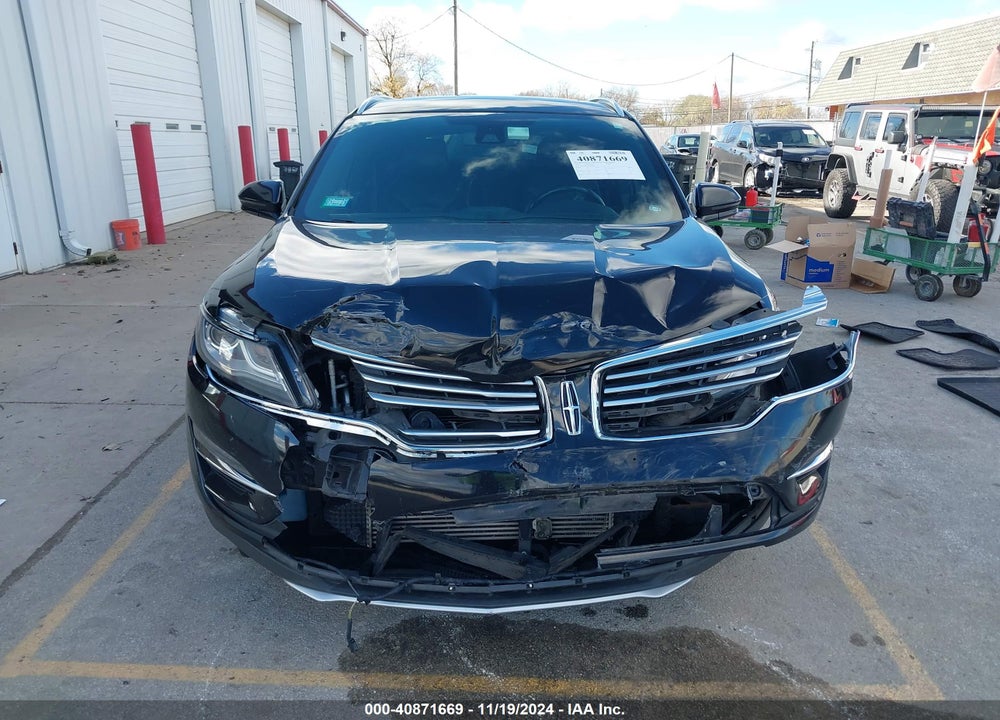 2017 LINCOLN MKC SELECT VIN: 5LMCJ2D91HUL55643
