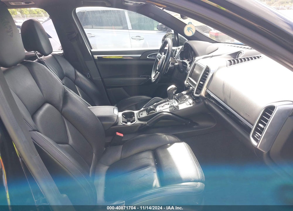 2016 PORSCHE CAYENNE VIN: WP1AA2A24GKA37384