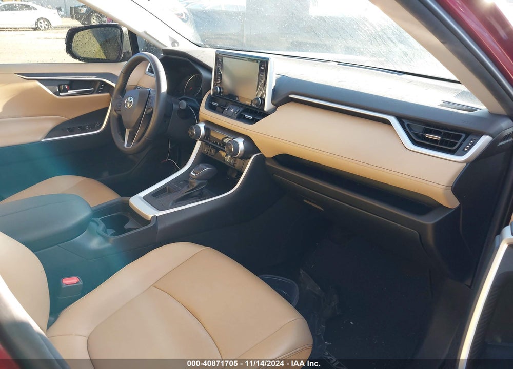 2019 TOYOTA RAV4 XLE PREMIUM VIN: 2T3C1RFV4KW056202