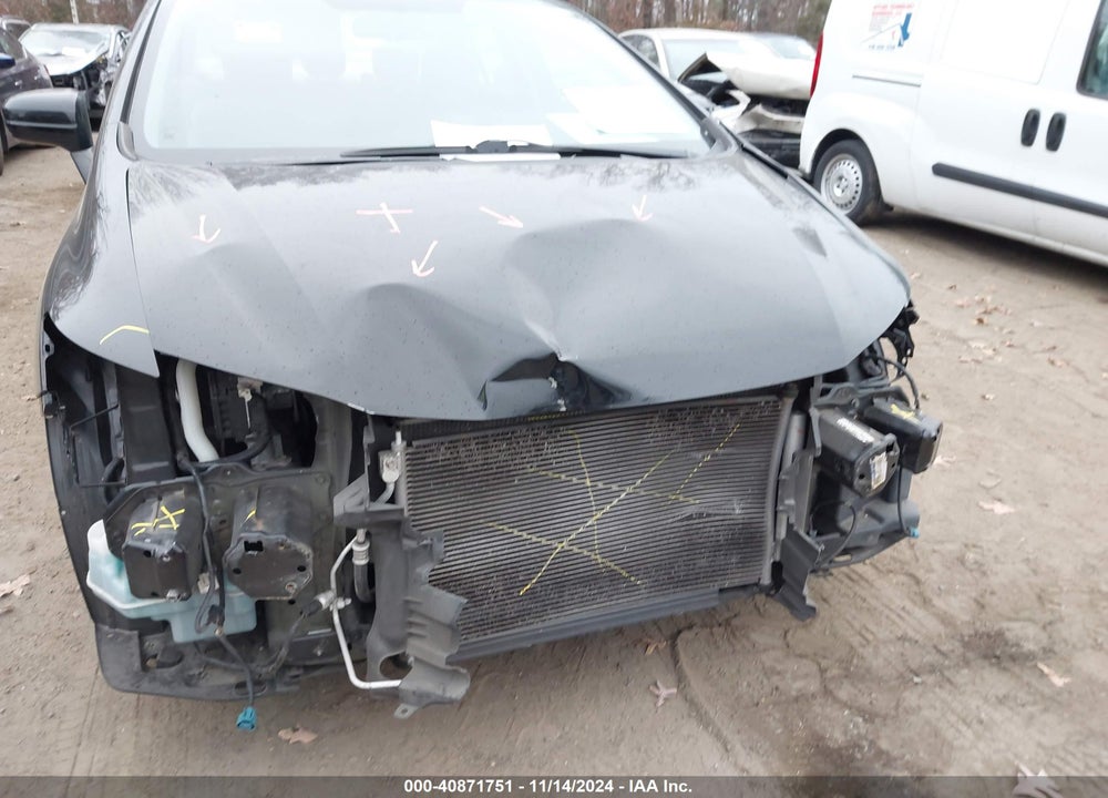 2014 HONDA CIVIC LX VIN: 19XFB2F51EE039214