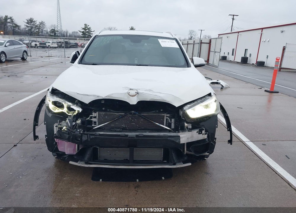 2016 BMW X1 XDRIVE28I VIN: WBXHT3C32G5E55727