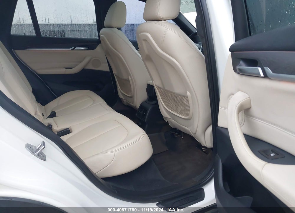 2016 BMW X1 XDRIVE28I VIN: WBXHT3C32G5E55727