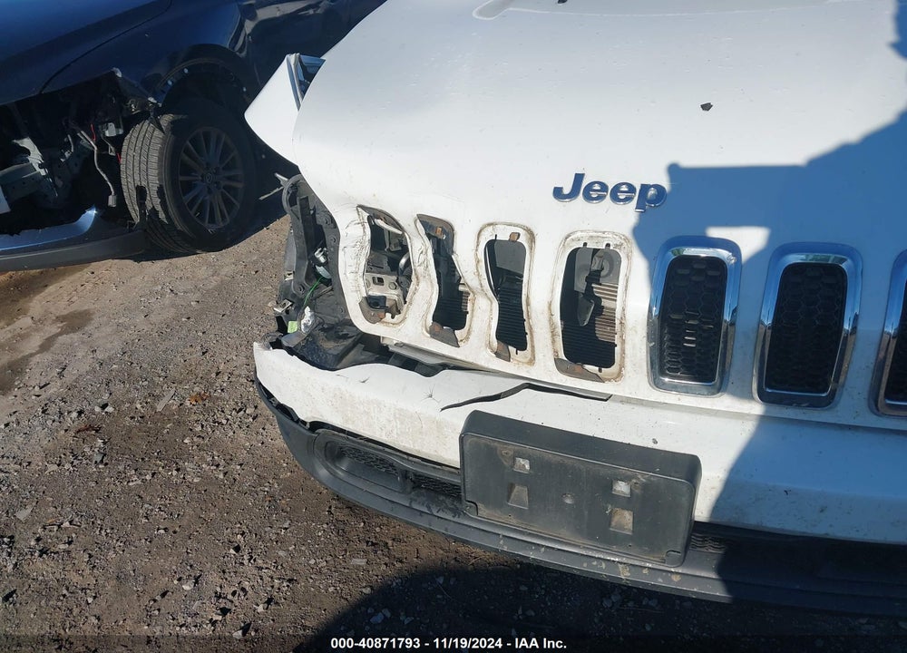 2018 JEEP CHEROKEE LATITUDE PLUS 4X4 VIN: 1C4PJMLX0JD505509