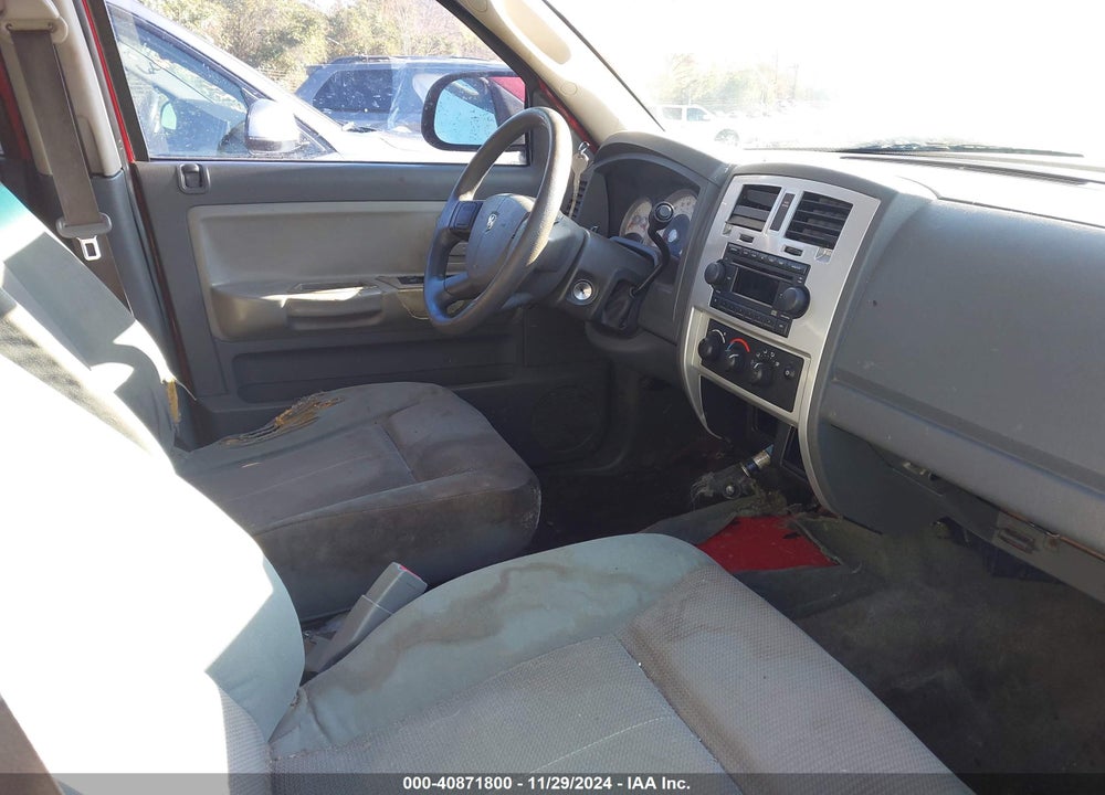 2005 DODGE DAKOTA SLT VIN: 1D7HE48N15S244639