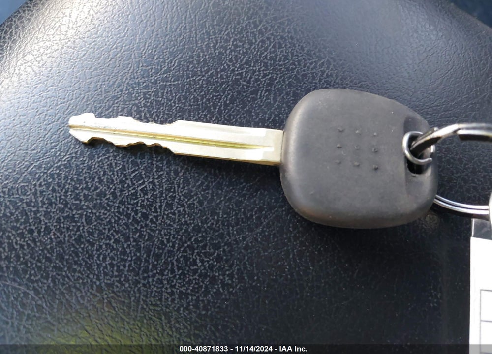 2013 TOYOTA CAMRY SE VIN: 4T1BF1FKXDU662183