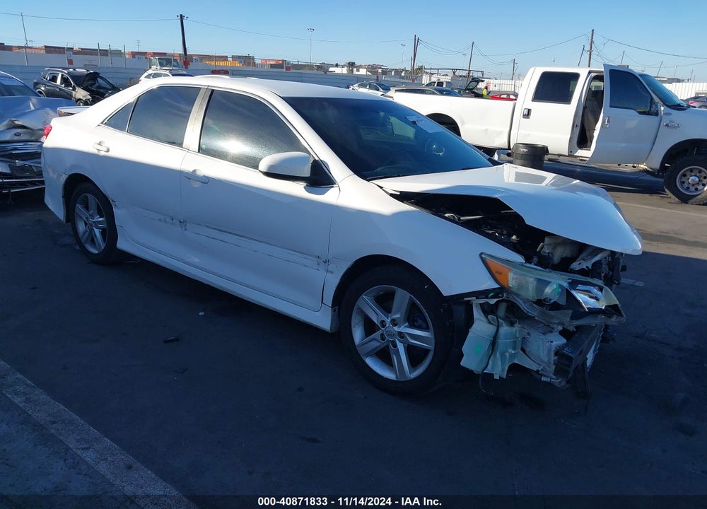 2013 TOYOTA CAMRY SE VIN: 4T1BF1FKXDU662183