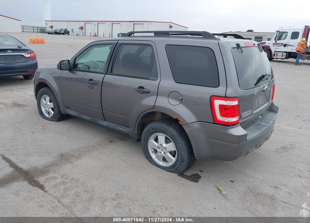 2010 FORD ESCAPE XLT VIN: 1FMCU9D79AKC30957