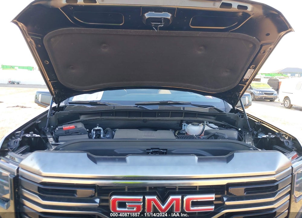 2024 GMC SIERRA 1500 4WD SHORT BOX AT4 VIN: 3GTUUEEL8RG445150