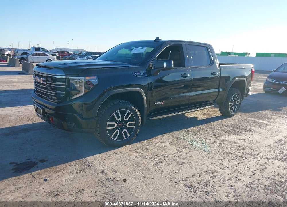 2024 GMC SIERRA 1500 4WD SHORT BOX AT4 VIN: 3GTUUEEL8RG445150