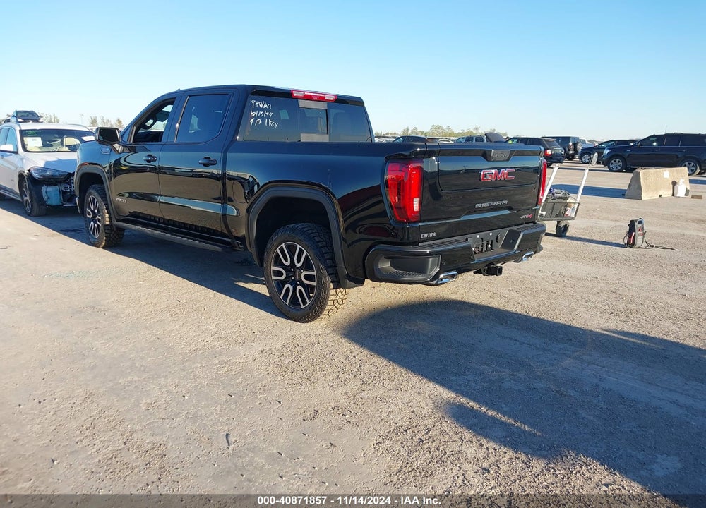 2024 GMC SIERRA 1500 4WD SHORT BOX AT4 VIN: 3GTUUEEL8RG445150