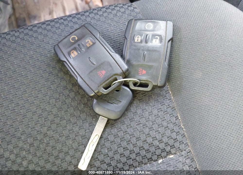 2016 CHEVROLET SILVERADO 1500 1LT VIN: 1GCVKREC3GZ198439