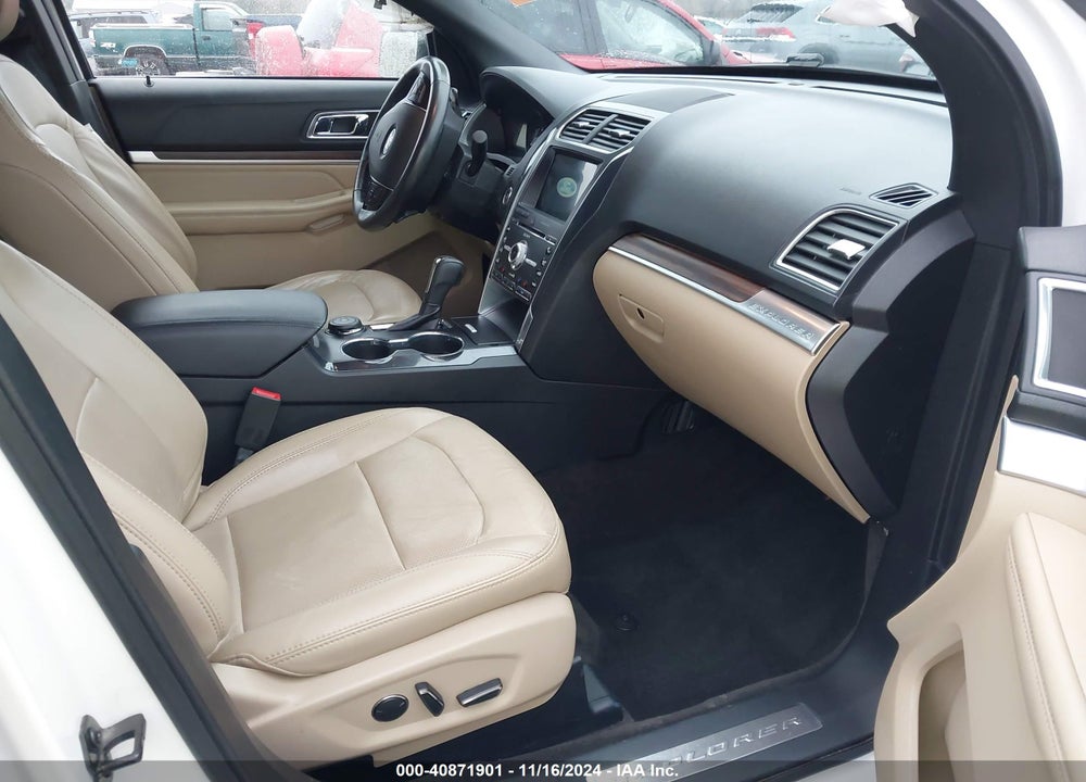 2017 FORD EXPLORER LIMITED VIN: 1FM5K8F8XHGD63948