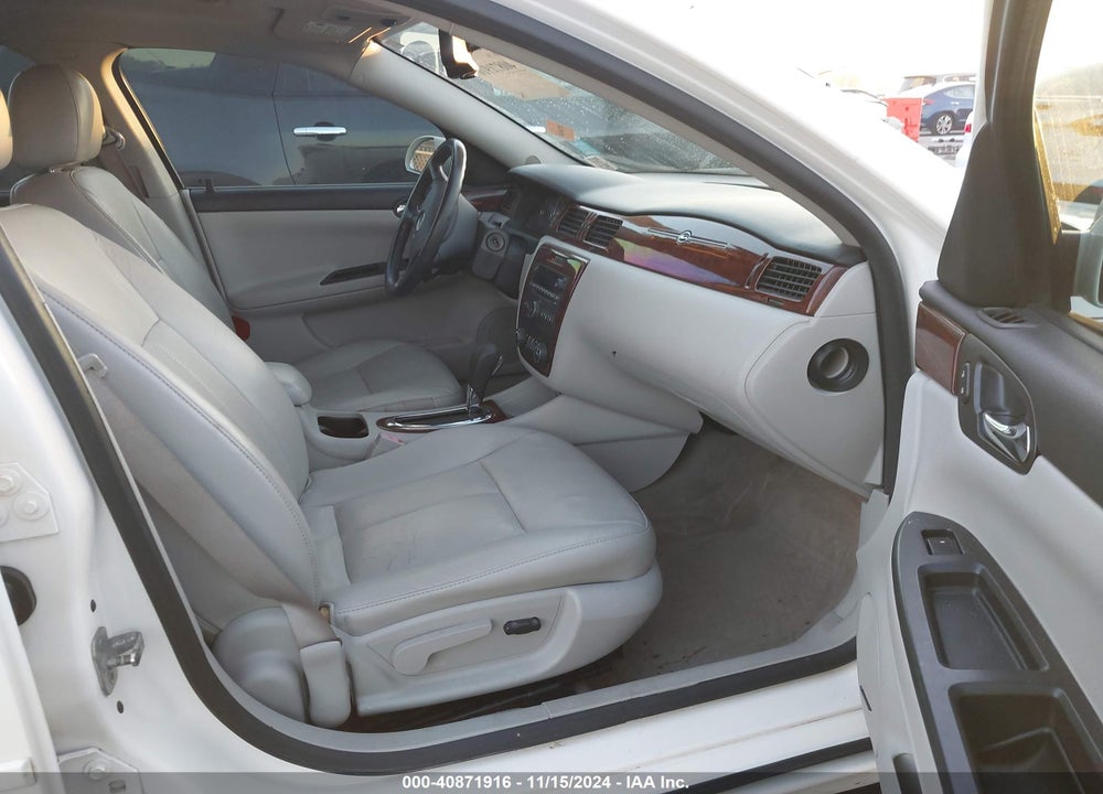 2008 CHEVROLET IMPALA LTZ VIN: 2G1WU583881201521
