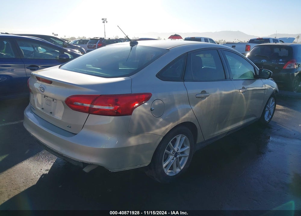 2018 FORD FOCUS SE VIN: 1FADP3F20JL304197