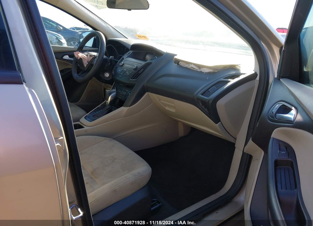 2018 FORD FOCUS SE VIN: 1FADP3F20JL304197