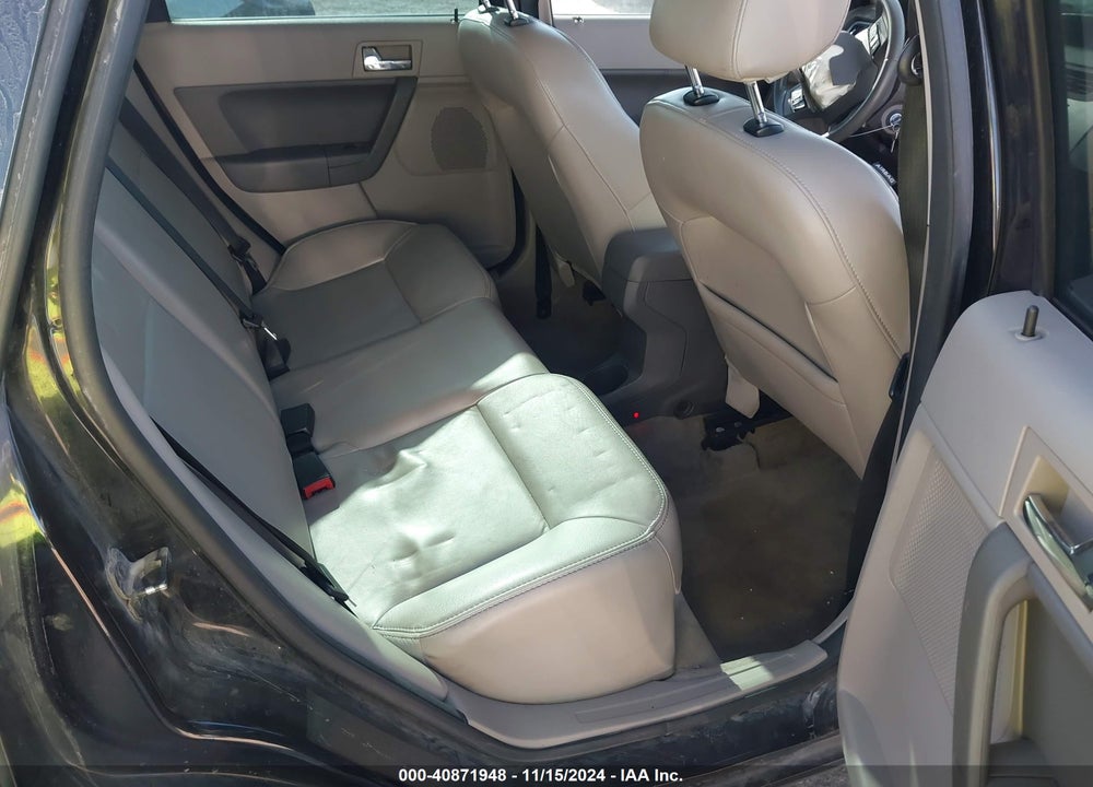 2009 FORD FOCUS SEL VIN: 1FAHP37N89W105306