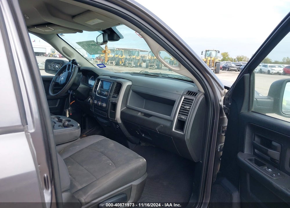 2018 RAM 1500 TRADESMAN 4X2 6'4 BOX VIN: 1C6RR6FG0JS340430