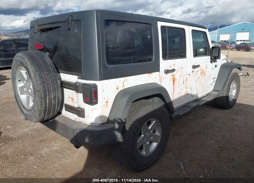 2014 JEEP WRANGLER UNLIMITED SPORT VIN: 1C4BJWDG0EL233074