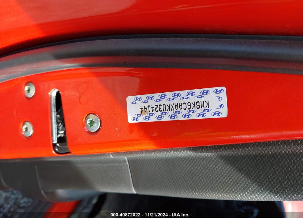 2019 HYUNDAI KONA SEL VIN: KM8K6CAAXKU324144