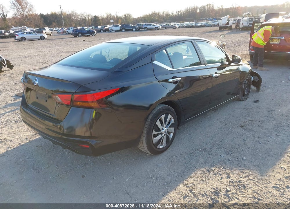2022 NISSAN ALTIMA S FWD VIN: 1N4BL4BV4NN388818