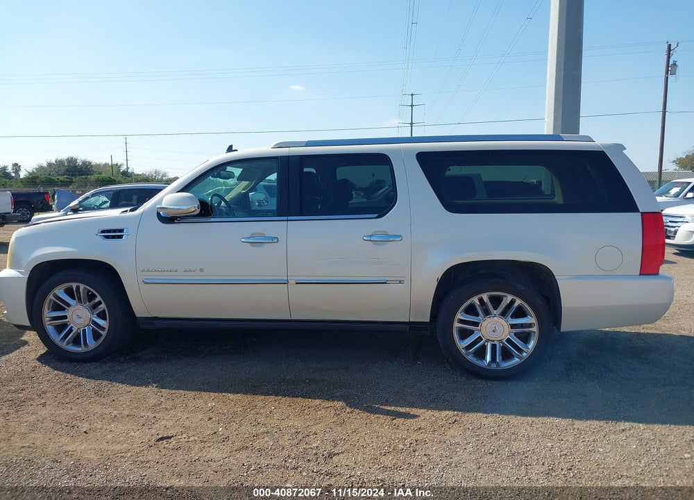 2009 CADILLAC ESCALADE ESV PLATINUM EDITION VIN: 1GYFK36259R189388