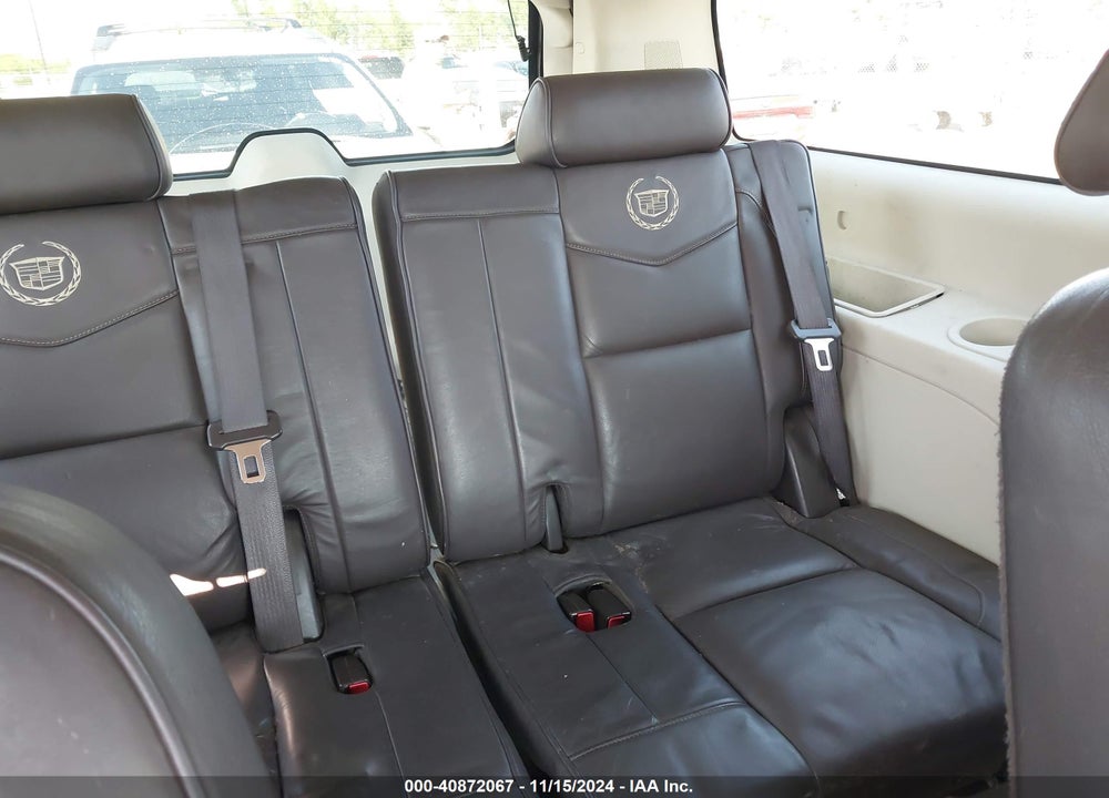 2009 CADILLAC ESCALADE ESV PLATINUM EDITION VIN: 1GYFK36259R189388