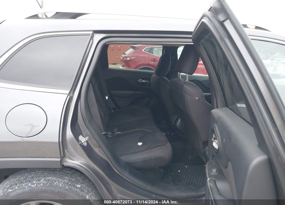 2015 JEEP CHEROKEE LATITUDE VIN: 1C4PJLCB0FW669918