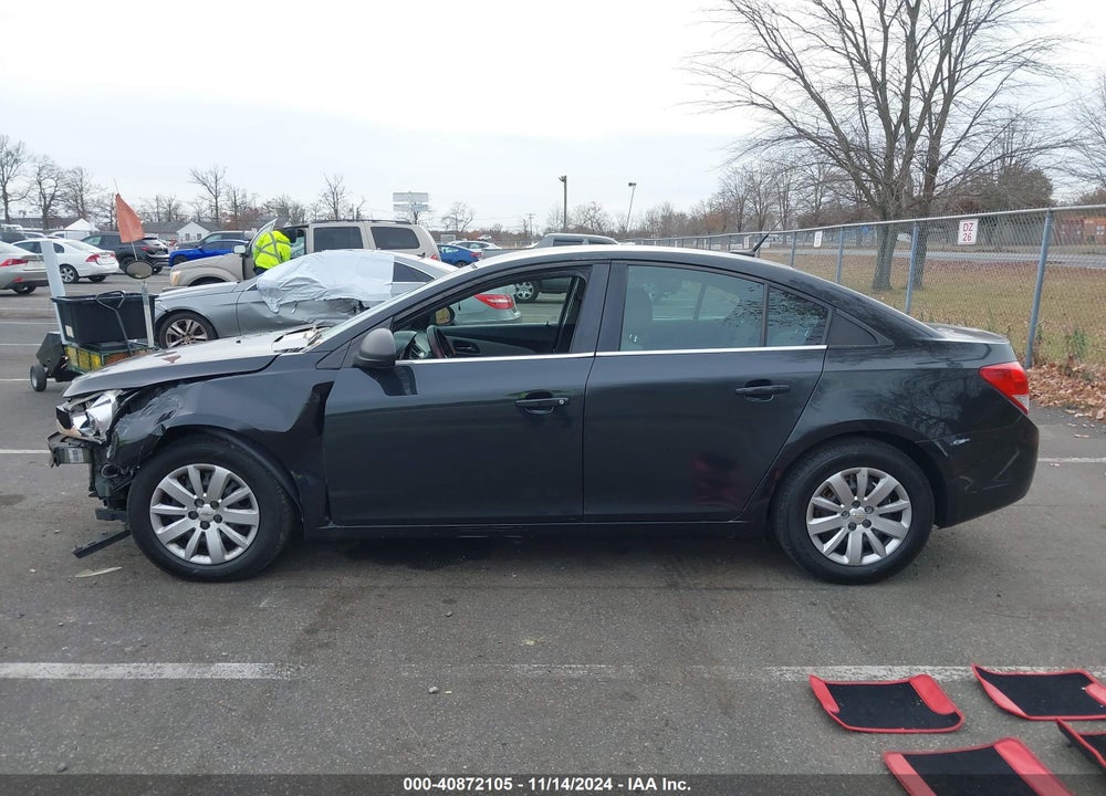 2011 CHEVROLET CRUZE LS VIN: 1G1PC5SH6B7254112