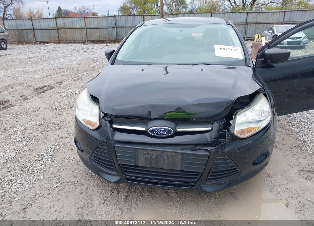 2014 FORD FOCUS VIN: 1FADP3E28EL438902