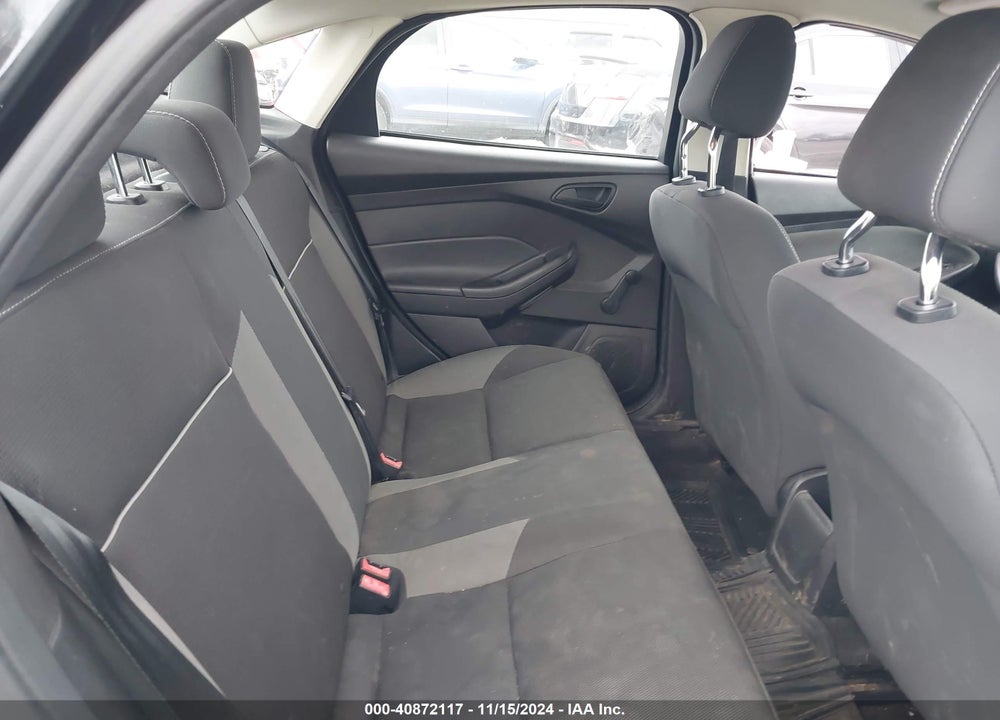 2014 FORD FOCUS VIN: 1FADP3E28EL438902