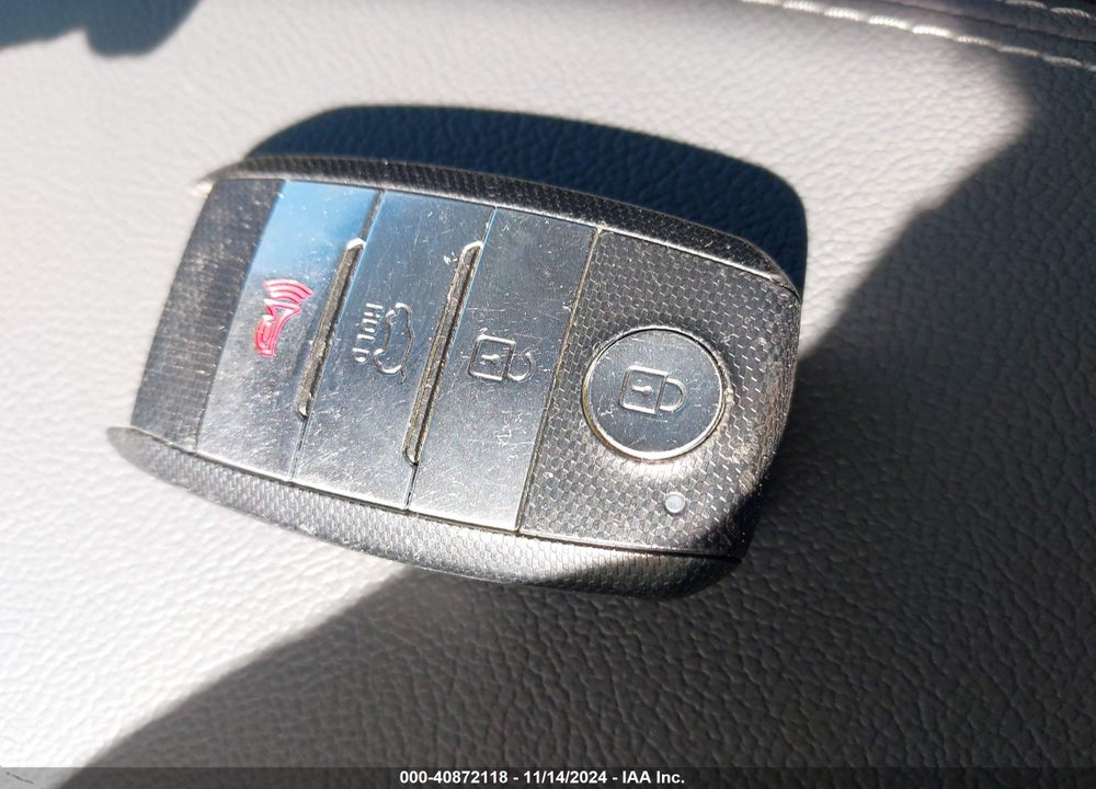 2017 KIA NIRO EX VIN: KNDCC3LC3H5035030