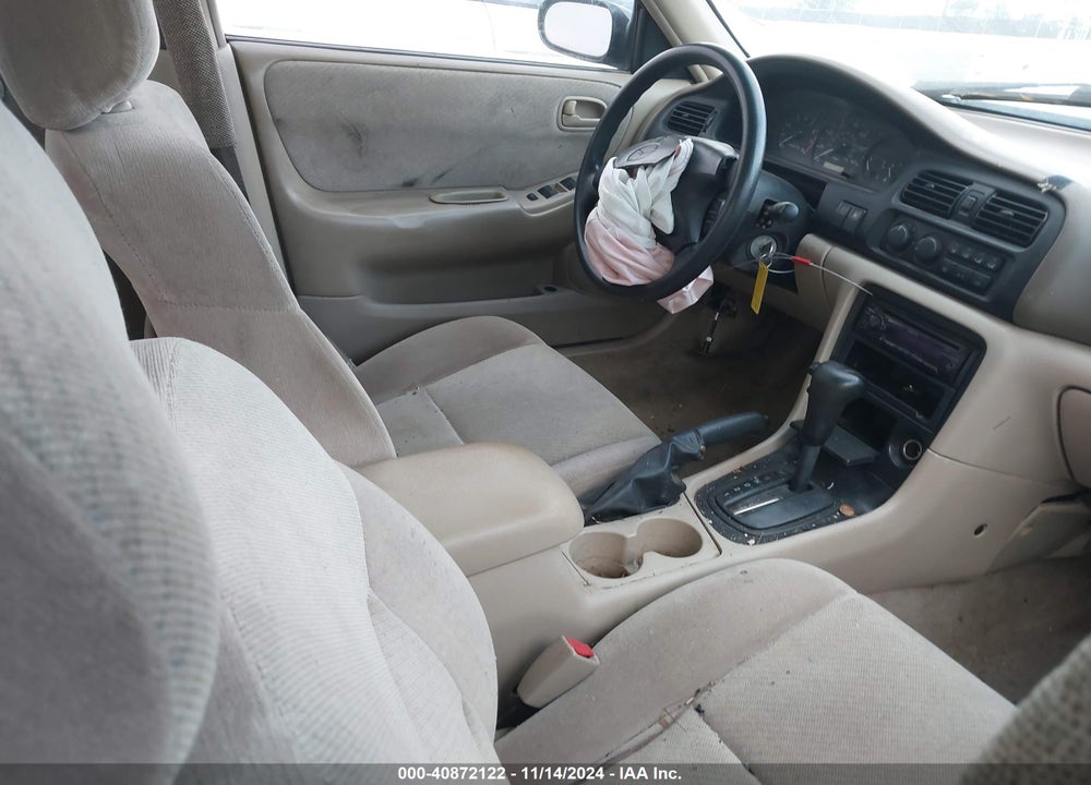 1999 MAZDA 626 ES/LX VIN: 1YVGF22C3X5861910