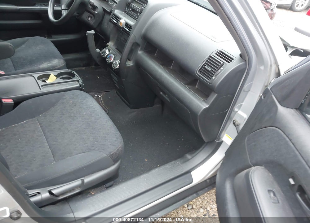 2006 HONDA CR-V VIN: SHSRD78526U444066