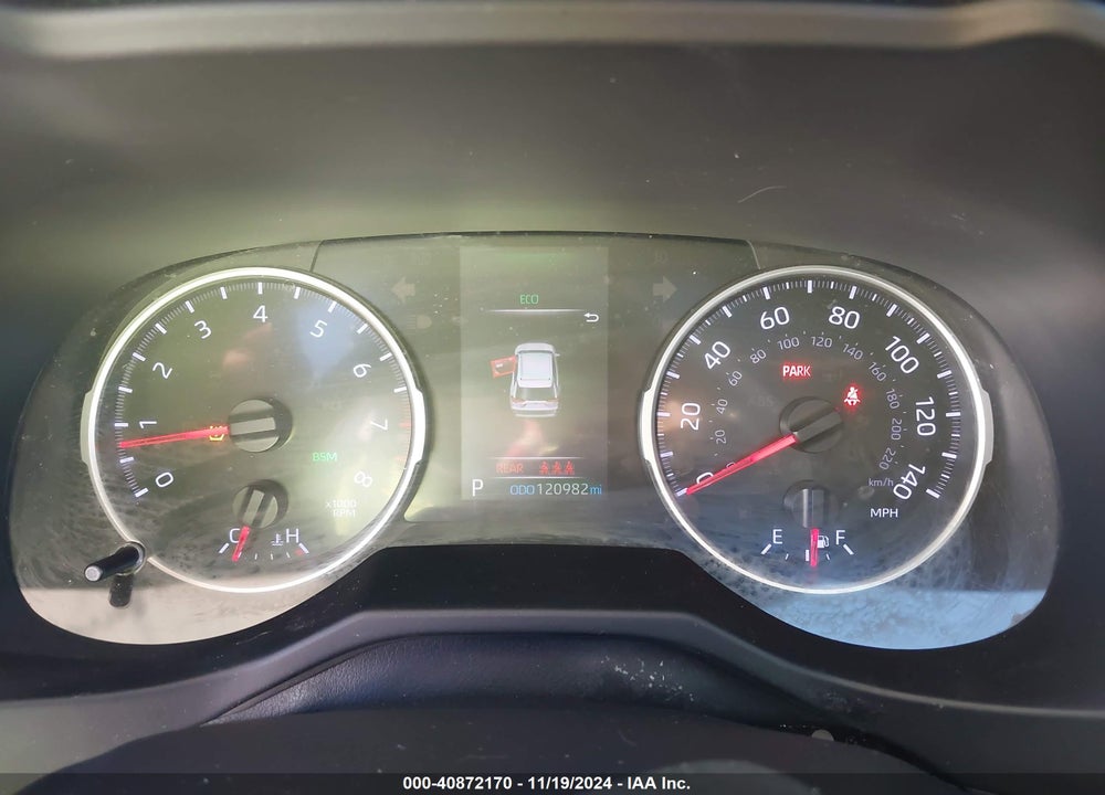 2019 TOYOTA RAV4 XLE VIN: 2T3W1RFV7KW005273