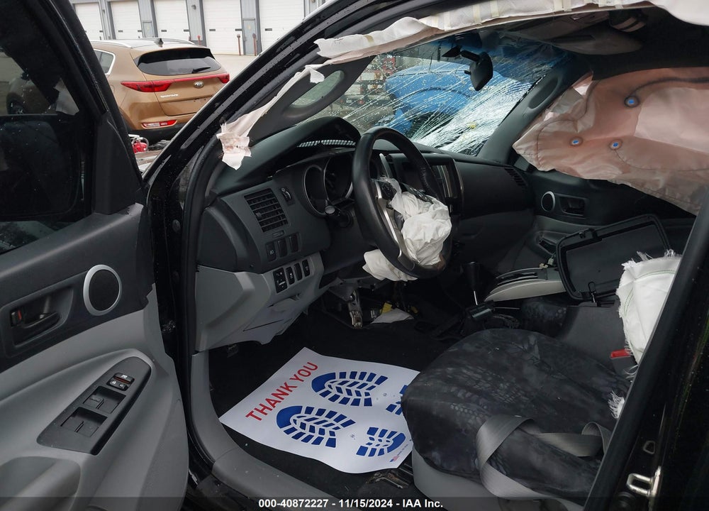2015 TOYOTA TACOMA BASE V6 VIN: 5TFLU4EN1FX110424