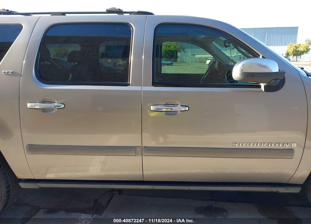2007 CHEVROLET SUBURBAN 1500 LTZ VIN: 3GNFK16Y97G225022