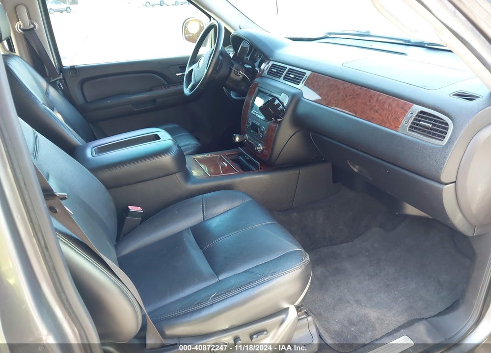 2007 CHEVROLET SUBURBAN 1500 LTZ VIN: 3GNFK16Y97G225022