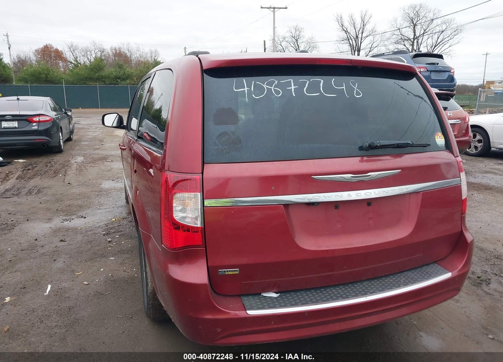 2013 CHRYSLER TOWN & COUNTRY VIN: 2C4RC1BG4DR689664