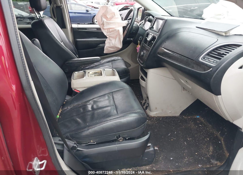 2013 CHRYSLER TOWN & COUNTRY VIN: 2C4RC1BG4DR689664