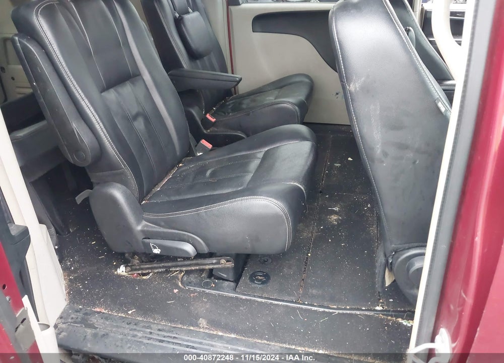 2013 CHRYSLER TOWN & COUNTRY VIN: 2C4RC1BG4DR689664