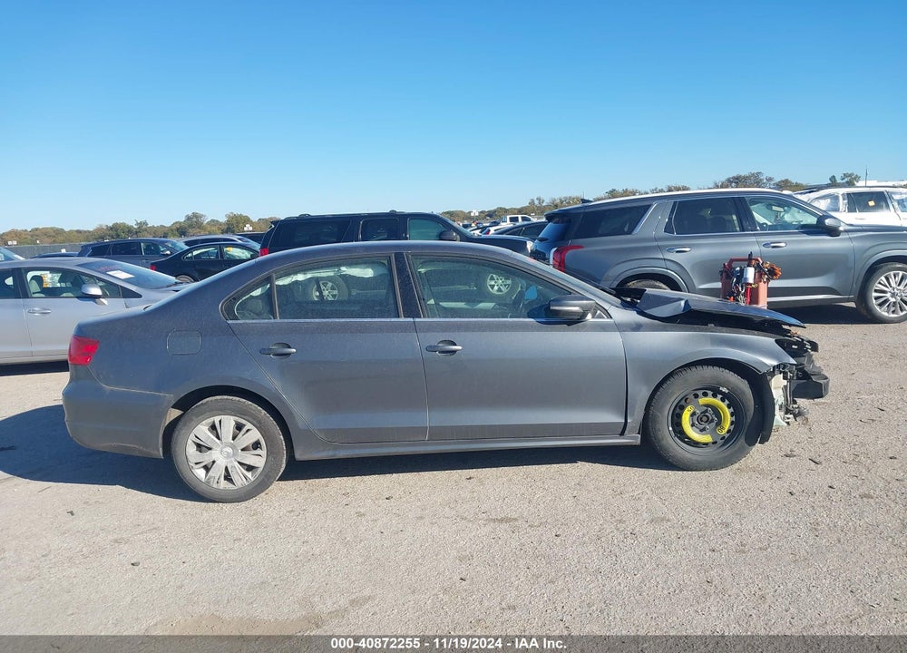 2013 VOLKSWAGEN JETTA VIN: 3VWDX7AJXDM311402