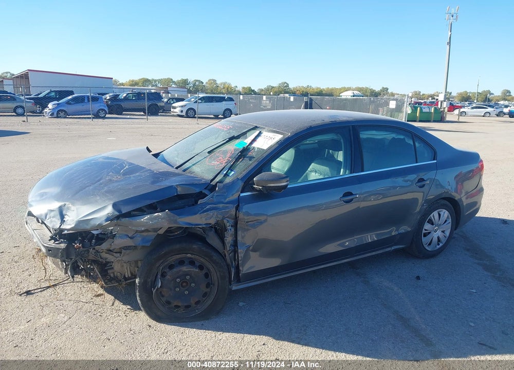 2013 VOLKSWAGEN JETTA VIN: 3VWDX7AJXDM311402