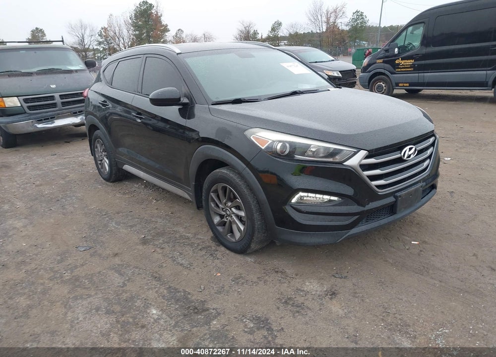 2017 HYUNDAI TUCSON SE VIN: KM8J3CA49HU446422