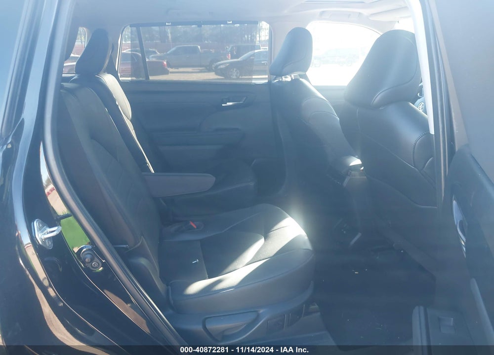2023 TOYOTA HIGHLANDER XLE VIN: 5TDKDRAH9PS038629