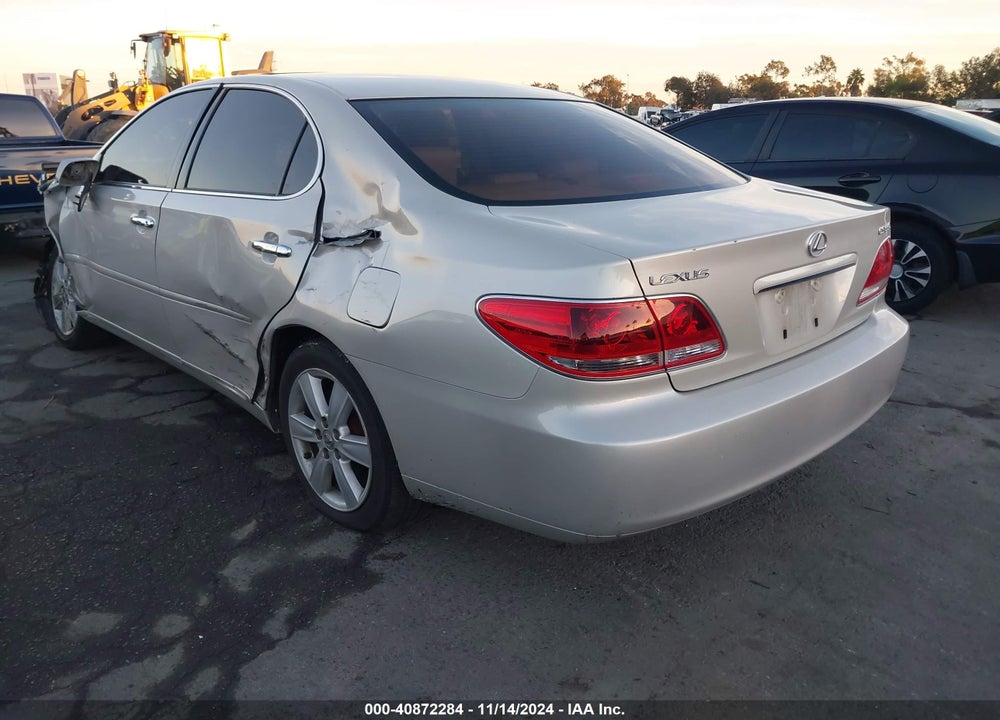 2005 LEXUS ES 330 VIN: JTHBA30G755140950