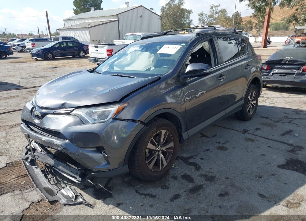 2018 TOYOTA RAV4 ADVENTURE/XLE VIN: JTMWFREV0JJ728740