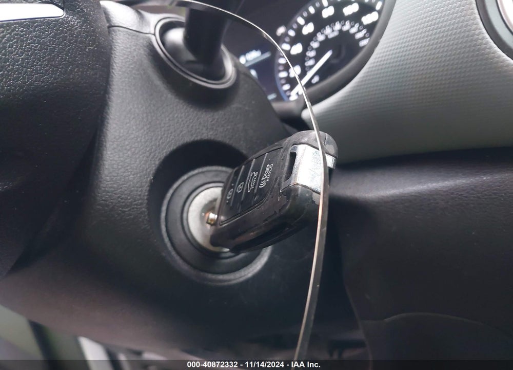 2019 HYUNDAI KONA SE VIN: KM8K12AAXKU208841