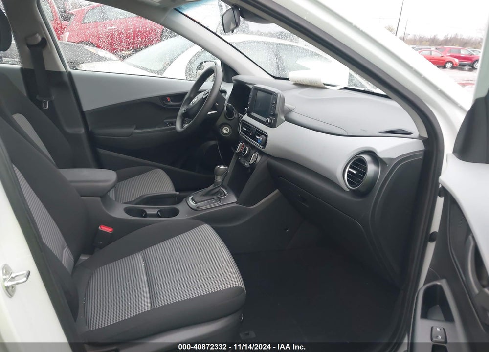 2019 HYUNDAI KONA SE VIN: KM8K12AAXKU208841