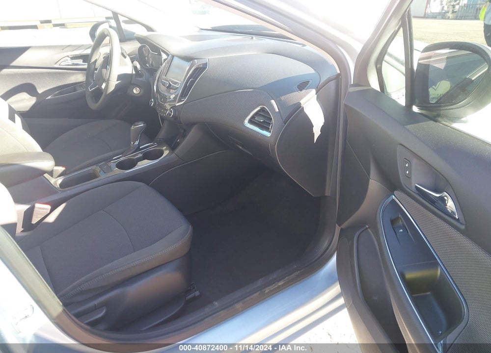 2018 CHEVROLET CRUZE LT AUTO VIN: 1G1BE5SM5J7146404